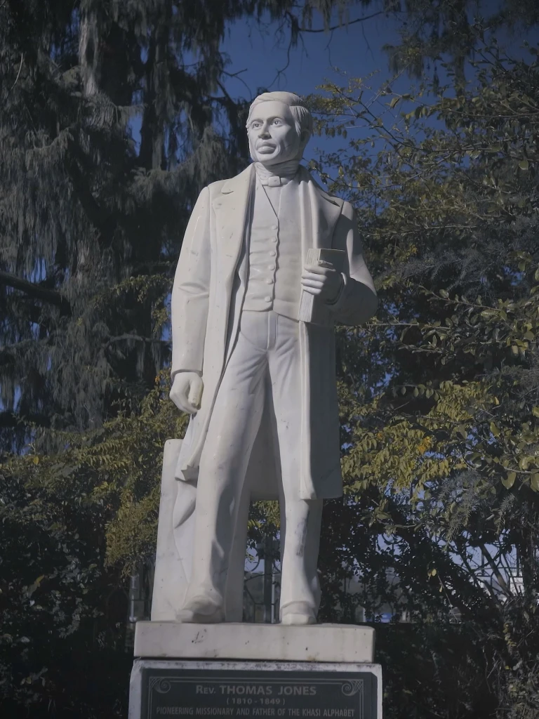 Statue of Thomas Jones
