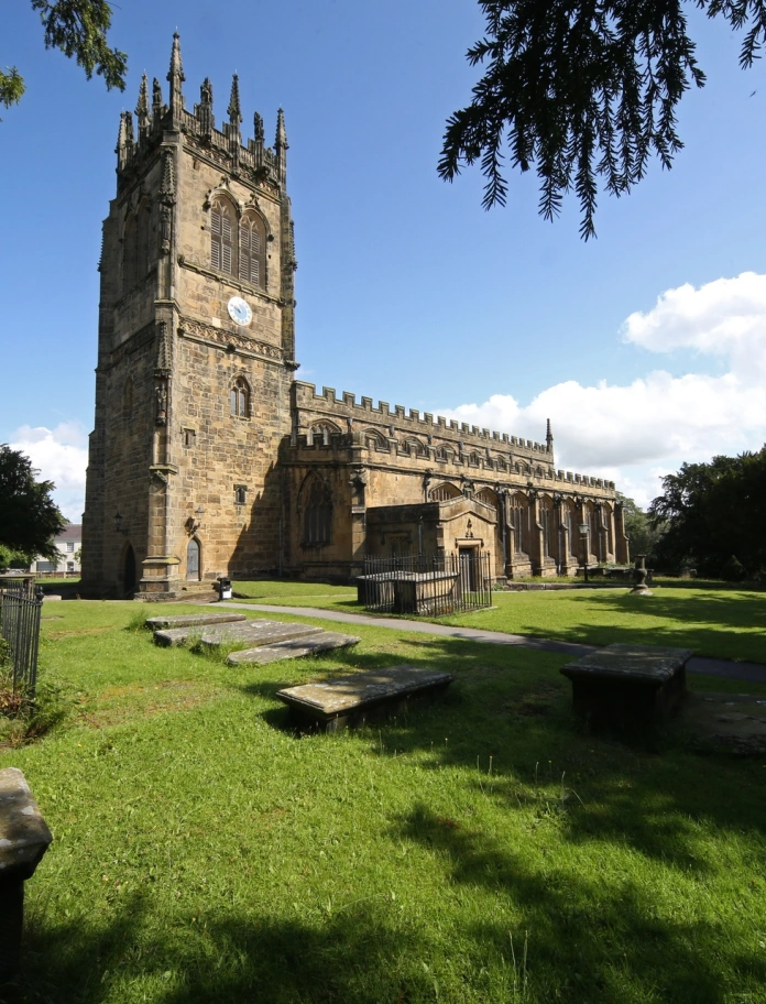 Una vista del exterior de la iglesia.