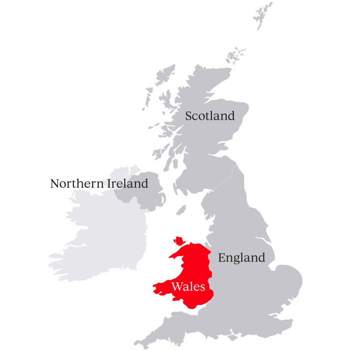 イングランド、スコットランド、北アイルランドとの関連でウェールズを示す英国の図解地図