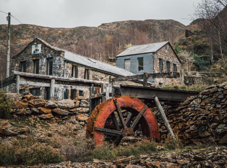 buildings and mining wheel.