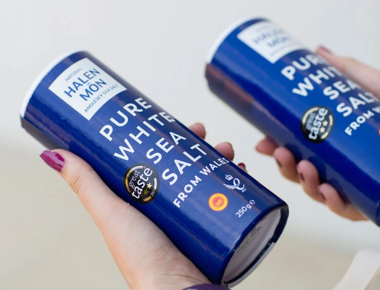 Pure White Meersalz, gebrandmarkt und verpackt