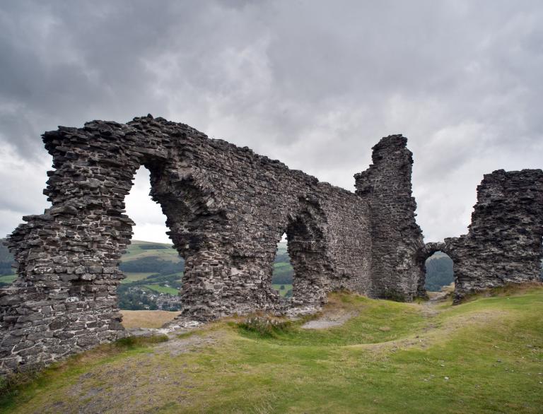 Castell Dinas Bran
