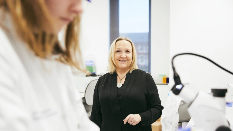 Professeur Julie Williams Hadyn Ellis de l’Université de Cardiff bâtiment