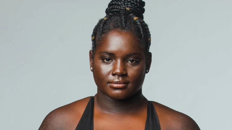 A portrait photograph of parasports athlete Funmi Oduwaiye